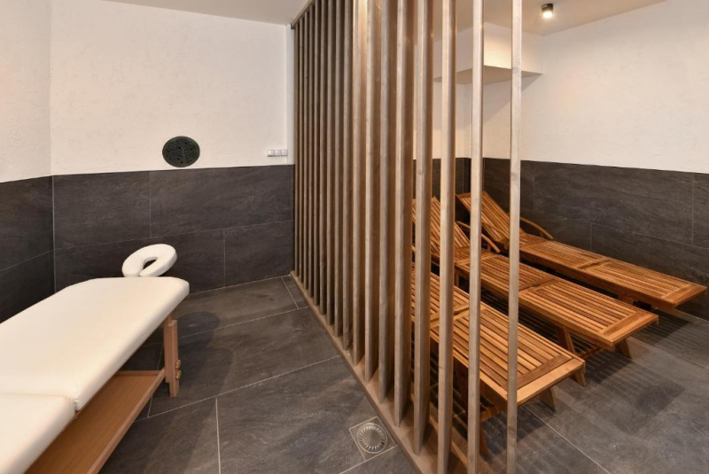  Realizácie / Hotel OVRUČ - foto